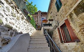 Apartments Historic Stone House